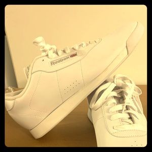 Reebok princess sneakers white leather. new.